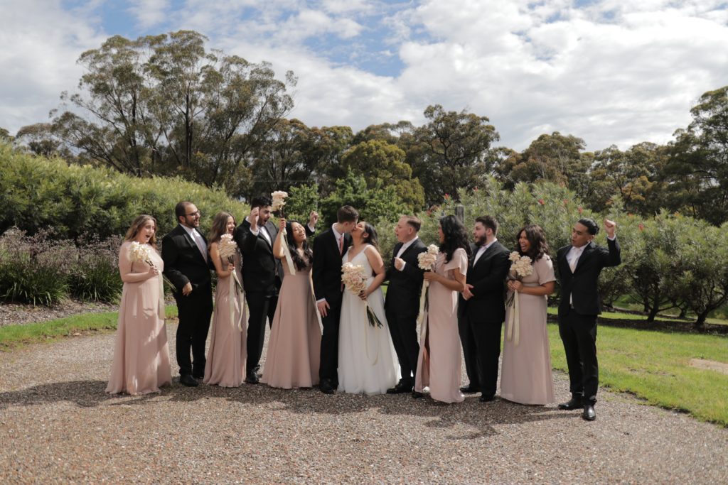 Things to Consider When Choosing Your Wedding Party