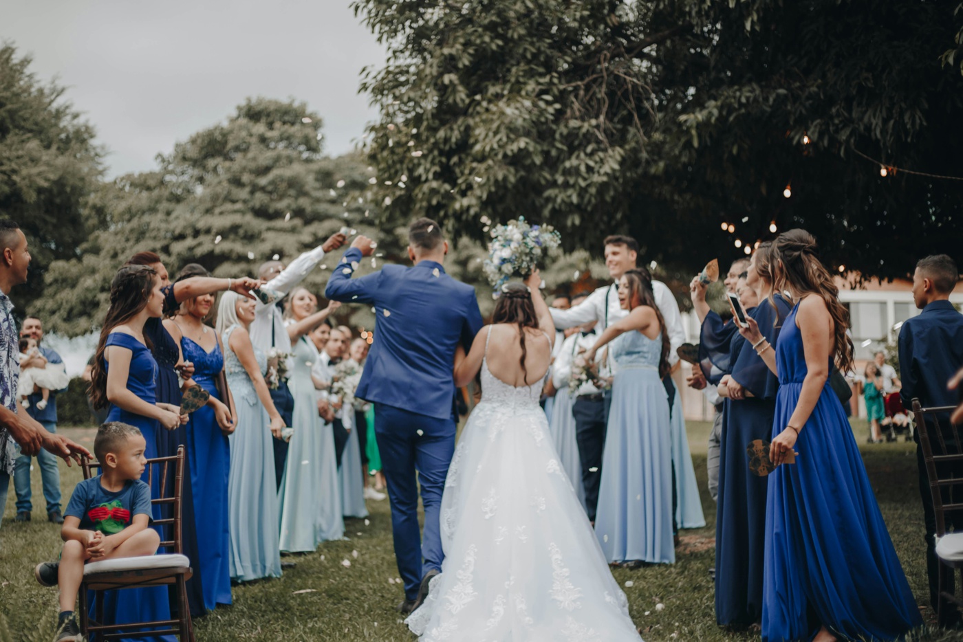 Pros and cons of Friday vs. Sunday weddings